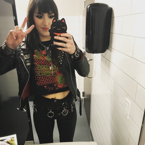 👺 - Picture 2 of 2